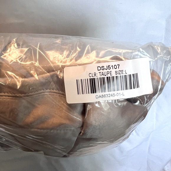 Lulu's Taupe Satin Oversized Blazer - NWT, very oversized - Picture 5 of 7